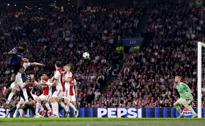 克斯的苦主, div, 续输给了乌 克斯的苦主, div, 续输给了乌