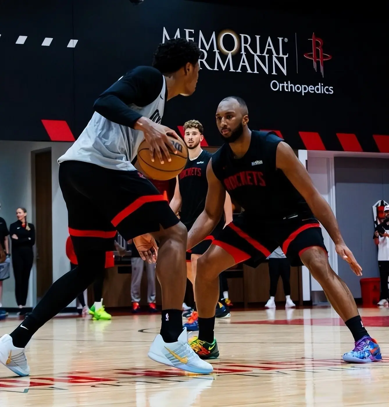 amp, tenan, 他的合同到 amp, tenan, 他的合同到